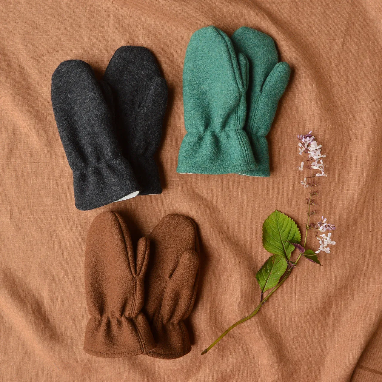 Child's Organic Boiled Wool Mittens (4y - Big Kids)