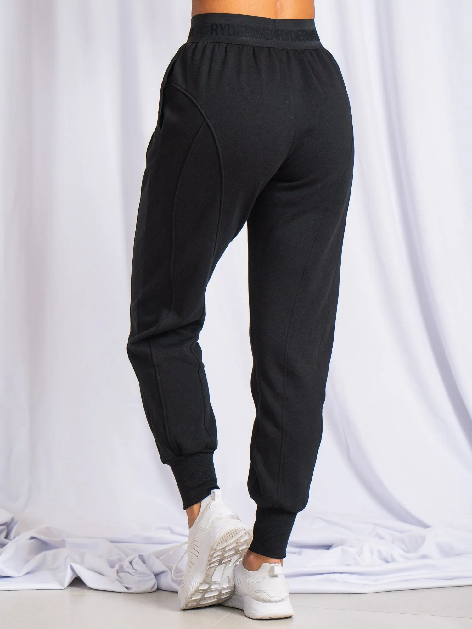 Contour Track Pants - Black