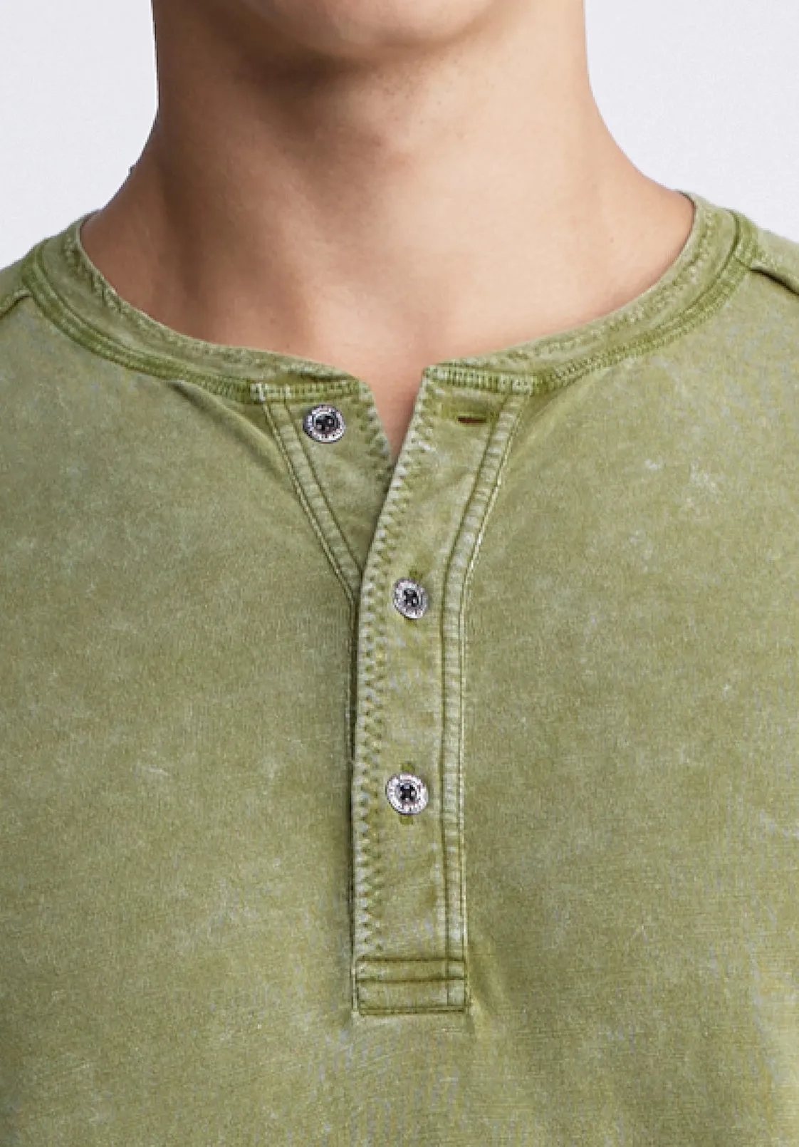 Kitte Men's Henley T-shirt in Green - BM24245